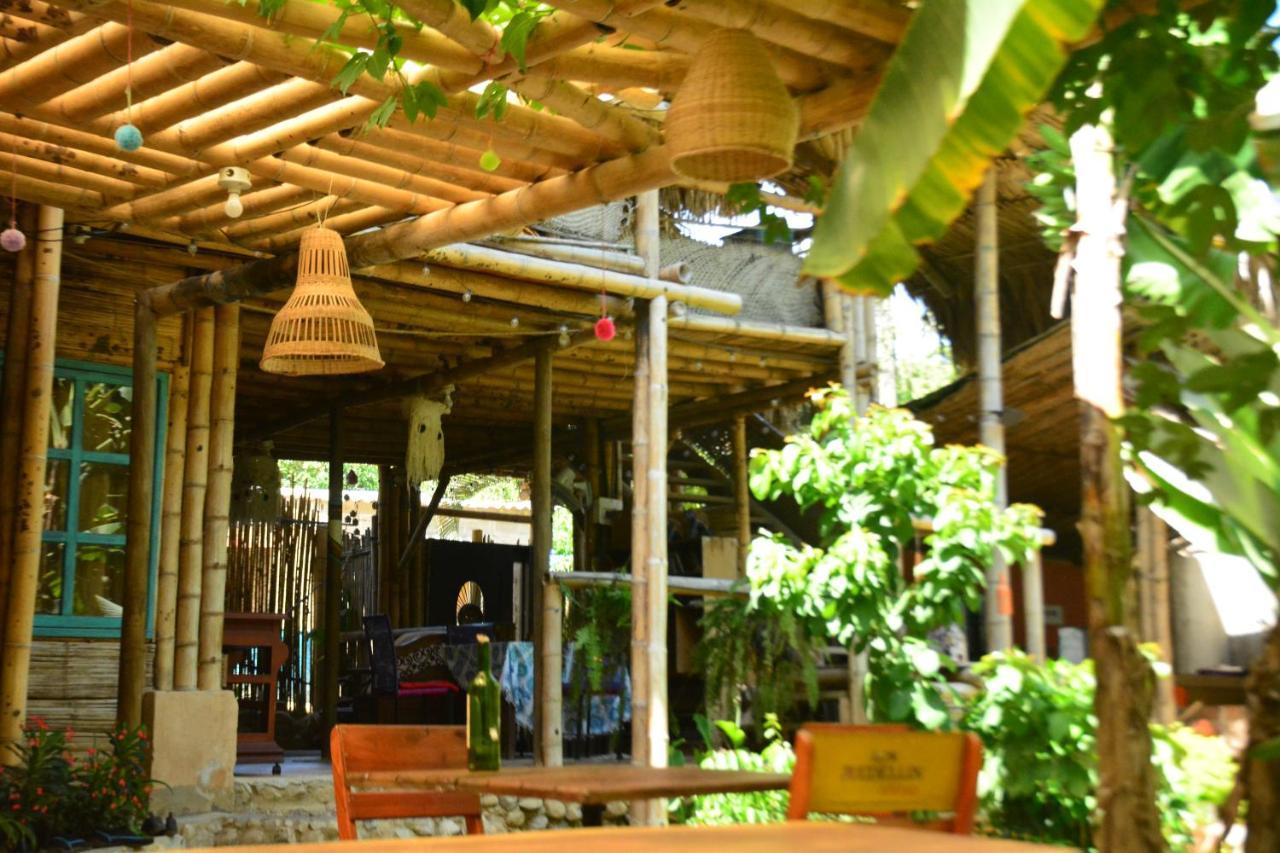La Percha Hostal Palomino Exterior photo