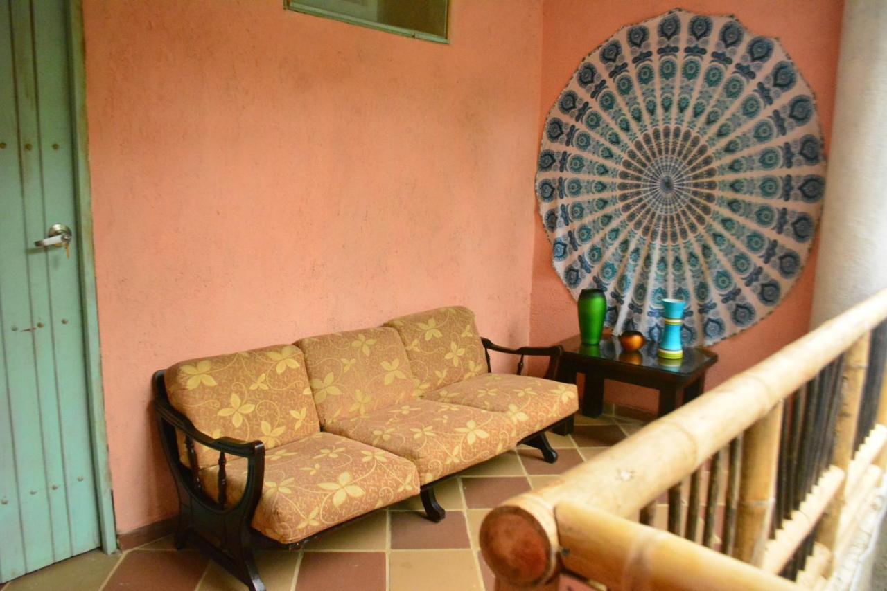 La Percha Hostal Palomino Exterior photo