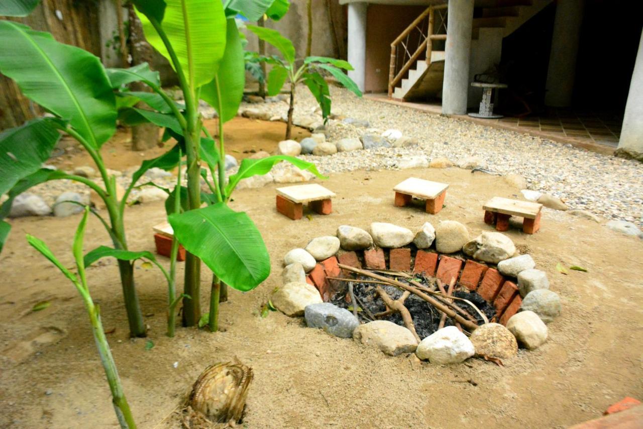 La Percha Hostal Palomino Exterior photo