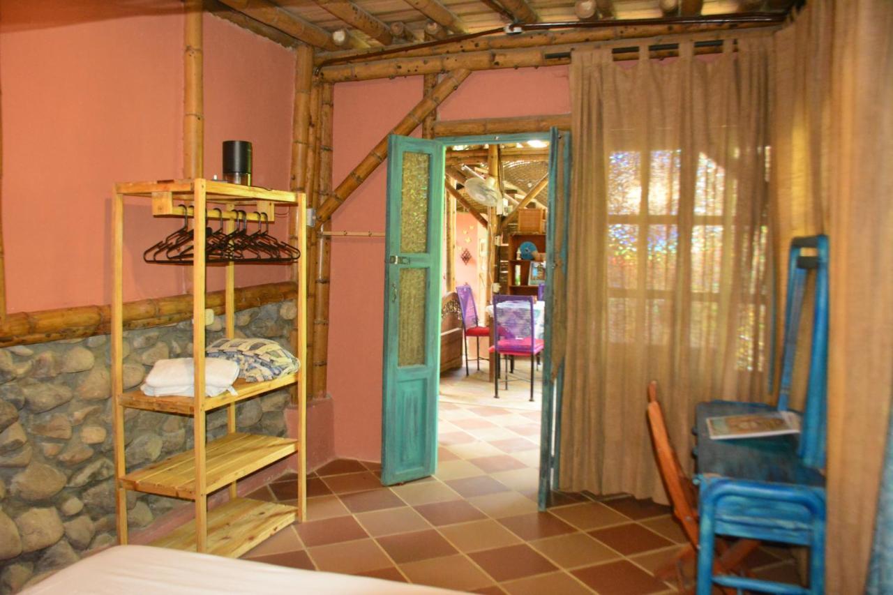 La Percha Hostal Palomino Exterior photo